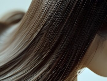 エファッセ 伊奈店(efface)の写真/ヘアケアといえば『ケラスターゼ』乾燥やダメージで広がる毛先を抑えまとまり艶のある美髪へ*