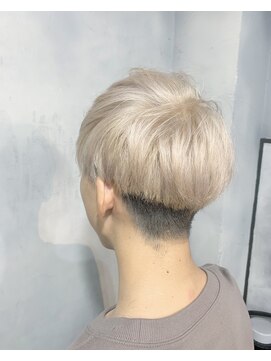 モノ アンド イニ(Mono & inni) 【奈良/inni hair】ナチュラルホワイト