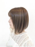 エアリーな前下がりボブ