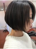 ショートボブ