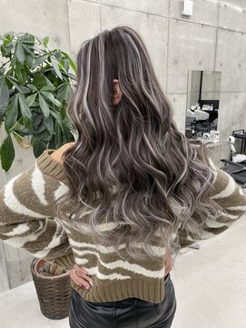 リノート バイ エゴル 名古屋(LINOET by ENGOL) 【LINOET名古屋】手島カミラ　シルバーハイライトグラデーション