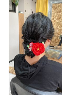 ユニ (UNI) ヘアセット