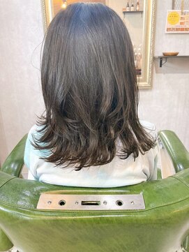 ボヤージュ(Voyage) ミディアムレイヤー