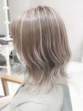 デイズ(days) 大人可愛いバレイヤージュカラー　グレージュハイライトカラー