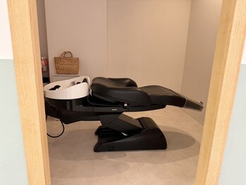 リーヌー(Li Nu)の写真/思わず眠ってしまうほどリラクゼーションのような癒しの時間を堪能。頭皮から美しく、健康的な髪へ…