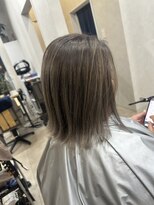 エモ(emo)&nbsp;シャドールーツ　グレージュ