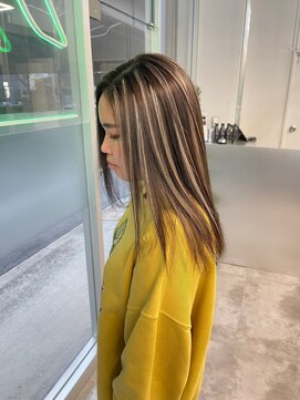 キング 高槻(K!ng) 縮毛矯正髪質改善ハイライトレイヤーカット高槻美容室エクステ