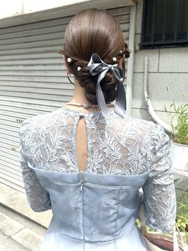 アルコイリスバイドールヘアー(ARCOIRIS by Dollhair) ベビーピンクぱっつん前髪ボブパーマホワイトピンク都島
