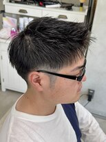 レヴィア(REVIA)&nbsp;メンズ短髪スタイルツーブロック刈り上げメンズカット