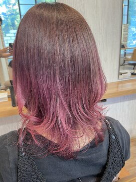 ヴィサージュクルー(VISAGE crew) コントラストのあるデザインカラー！