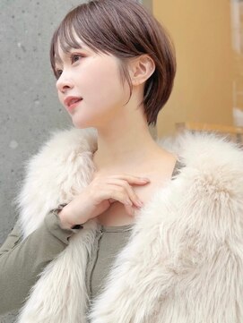 アイドットプラスフェリシア 表参道(i.+FERiCIA.) 20代/30代/ニュアンスカラー/小顔/前髪カット/ショート/表参道