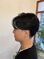 木々 センターパートスタイル