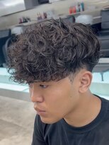 フィフスパーク(fifth PARK) 渋谷スペインカールラルフカール刈り上げ高めツーブロックメンズ