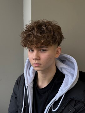 リッチブランドアンドコー(Rich Brand&Co) スパイキーショート　フェード　スペインカール　ルーズパーマ