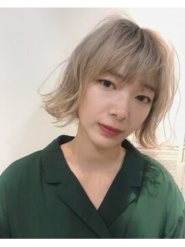 ジーナ(XENA) ブロンドショート