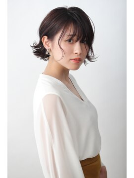 オーガニック リブ 川越(organic+live) 20代30代大人可愛い艶感グレージュ切りっぱなしショート