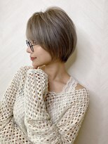 ロンド ストラーダ 心斎橋(Lond strada)&nbsp;ショート×ハイライト白髪ぼかし×シルキーベージュ[心斎橋]