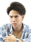 刈り上げツーブロックフェザーショート