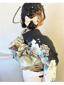 リンク(Link) 成人式アレンジ/シニヨンアレンジ/ツインアレンジ/リボン