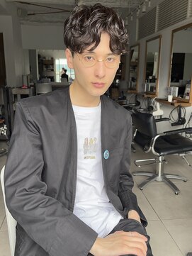 ナループロアツム(Nalu pu loa Tsum) センターパート/マッシュパーマ/メンズパーマ