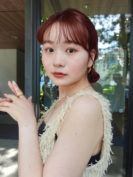 ガーデンヨコハマ(GARDEN YOKOHAMA) チェリーレッド お団子ヘア 暖色カラー ブリーチなしカラー