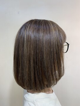 アズールサン 草加西口店(azule-sun) ボブ,白髪ぼかし,ハイライトカラー,ベージュ