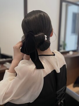 アヴェイル ヒロオ(a'vail Hiroo) 結婚式お呼ばれヘアに大人気ボブヘアのカチモリアレンジ