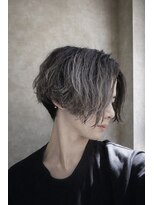 クリスタル(CRISTAL)&nbsp;前下がりセンターパート