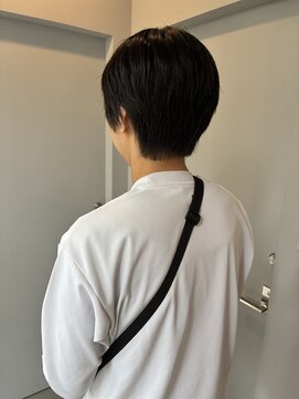 ラポーザヘア(La Pausa Hair) スタイリッシュショート