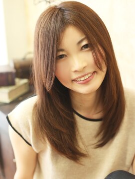 アース 綱島店(HAIR&MAKE EARTH) シンプルなカットラインを引き立てるカラーリング【EARTH綱島】