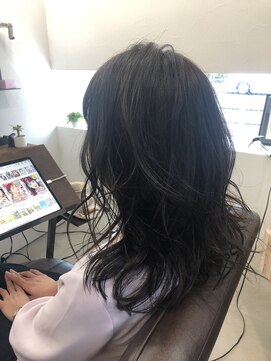 シュパースヘアー(Spaβ hair) ミディアムウルフ