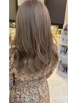 フィリア 東口店(Filea) Grayge