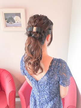 ブラウ ネイル パーティー(Blau Nail Party) スッキリポニーテール