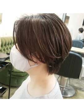 カウチ(Kauti) シルエットショートパーマ