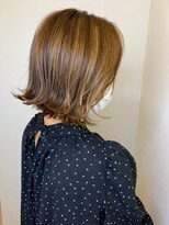 フロート 小阪店(float)&nbsp;ハニーベージュ_エアリーミディ 黒髪 ホワイトアッシュ