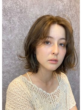 ココア(cocoa) 切りっぱなしボブとフェイスレイヤー