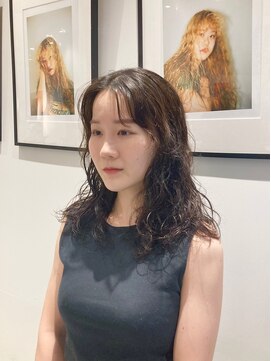 シアン 矢場町店(CYAN.) 伸ばしかけの前髪も可愛く♪ウェーブパーマ