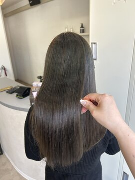 ラヴィリス バイ レム(Raviliss by rem) ミラーカラーオリーブグレージュ