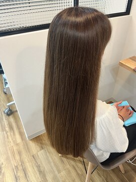 ツヤイロ 佐世保店 ベージュブラウン