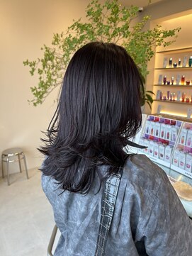 アチーブティルスマートサロン 豊川末広通店(achieve till Smart Salon) 外国人風レイヤー×暗髪ワインレッド艶かカラーミディアム