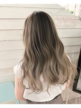 ウル(ulu) バレイヤージュ　ケアブリーチ　グレージュ　シルバー　グレー