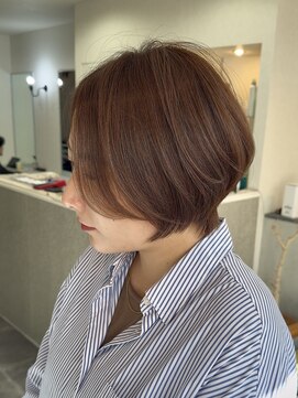 アンダーバーホワイト 広島 本通店(_WHITE) トレンドショートボブ/丸みショート/アッシュベージュ