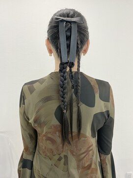 シー(shii..) 《shii../内城》#卒業式ヘア #成人式ヘア