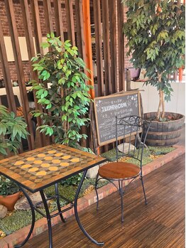 ビバーチェ 慈眼寺(vivace)の写真/【駐車場完備◎】経験豊富なStylistの丁寧なカウンセリングでリピーター多数☆お子様同伴も大歓迎♪