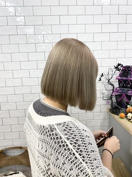 オーガニック リブ 川越(organic+live) 春カラー◎透明感ブリーチベージュボブ×切りっぱなし小顔見せ