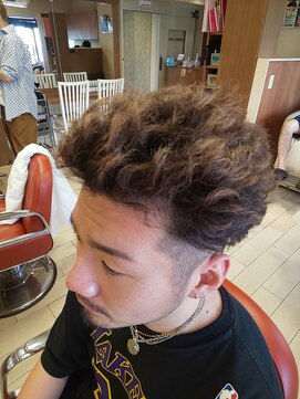 グルーマーズトウキョウ(GROOMER/S TOKYO) 【GROOMER/S 丸山】ツイストスパイラルパーマ スタイル