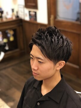 ヒロギンザ 銀座本店(HIRO GINZA) ツーブロックアップバングスタイル