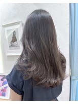 ロンドプランタン 恵比寿(Lond Printemps)&nbsp;ブリーチなし透明感グレーアッシュカラーウェーブヘア【中居】