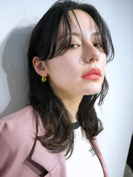 ナービス(NARVIS) ミディアム韓国風レイヤー