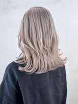 グレーベージュグレージュカラー美髪くびレイヤー_ba500741